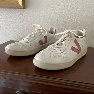 Madewell x Veja V-10 Sneakers in Pink Glitter